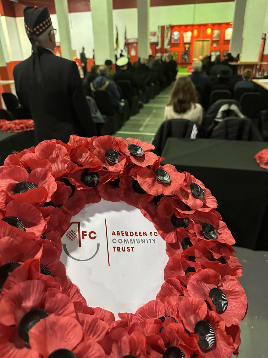 It was a pleasure to attend the <a href="/AFCHeritage/">AFC Heritage SCIO</a> 2025 Armistice Commemoration at Pittodrie yesterday, remembering the <a href="/AberdeenFC/">Aberdeen FC</a> players &amp; staff lost in service.

Honoured to lay a wreath on behalf of <a href="/AFCCT/">Aberdeen FC Community Trust</a> and join attendees in recognising and remembering former Dons. ❤️