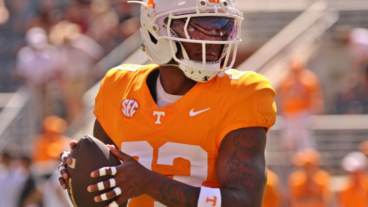 Boo Carter update with Tennessee's football program volswire.usatoday.com/story/sports/c…