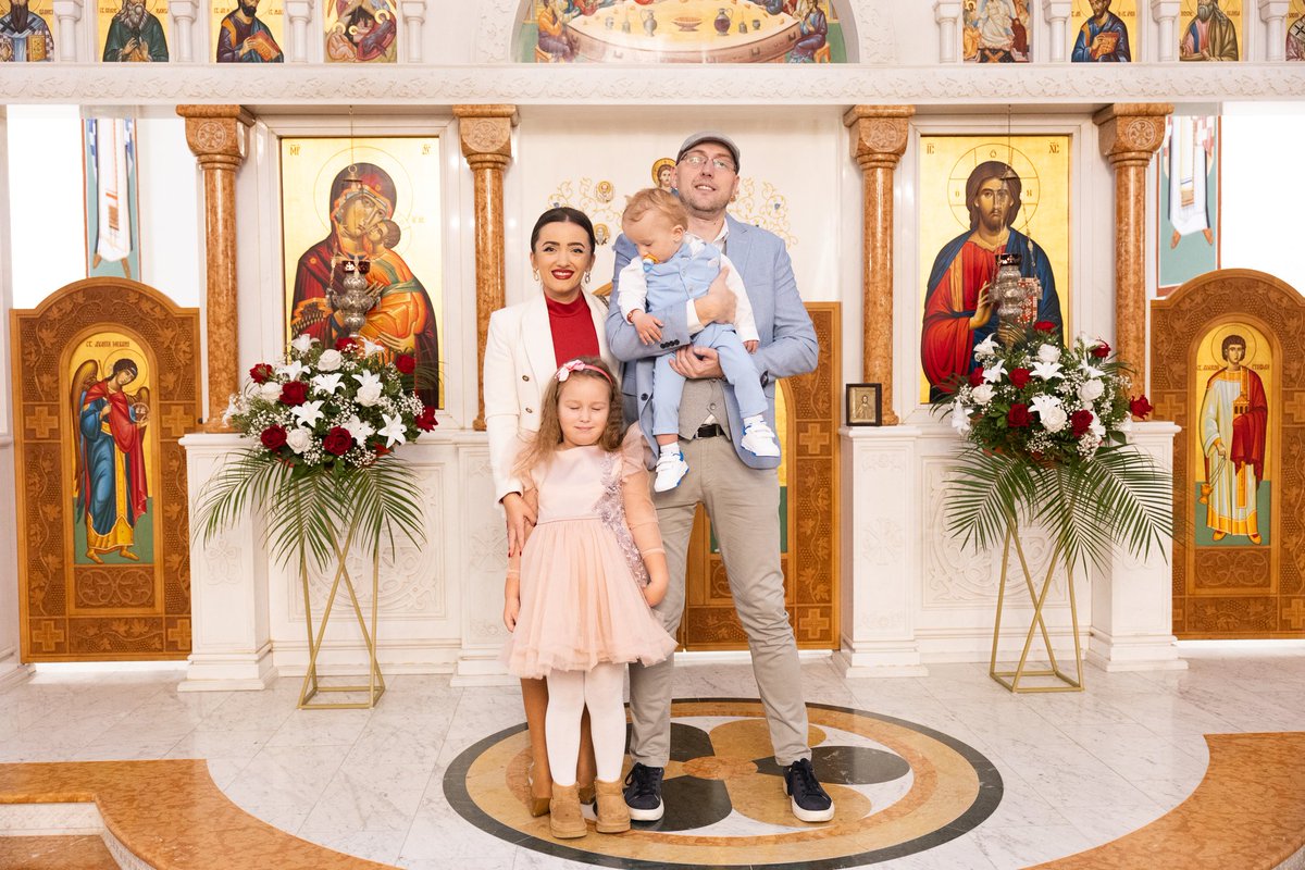peracrvena's tweet photo. Krstio se Nikolaj sin tatin♥️♥️♥️ https://t.co/FHUUZZLNH6