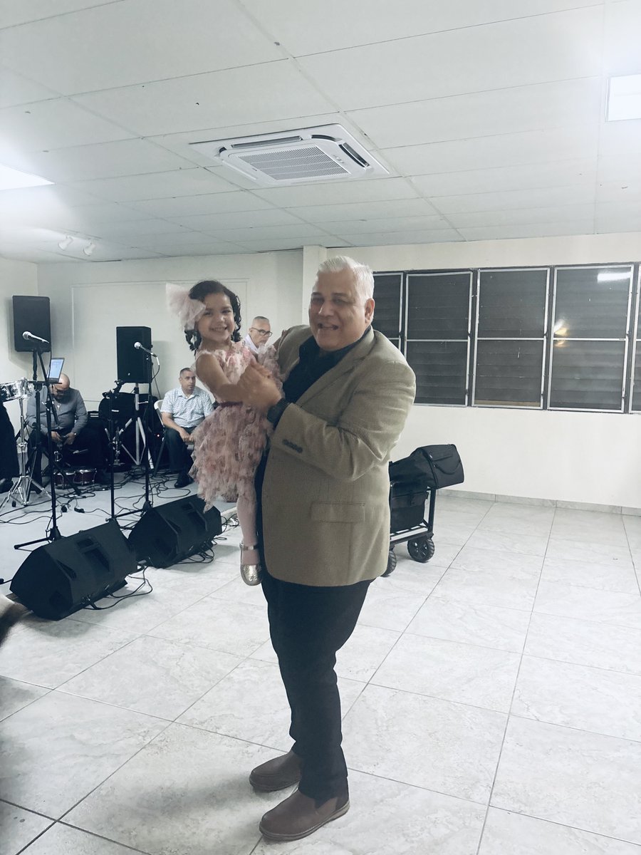 Edwin Santiago tweet media