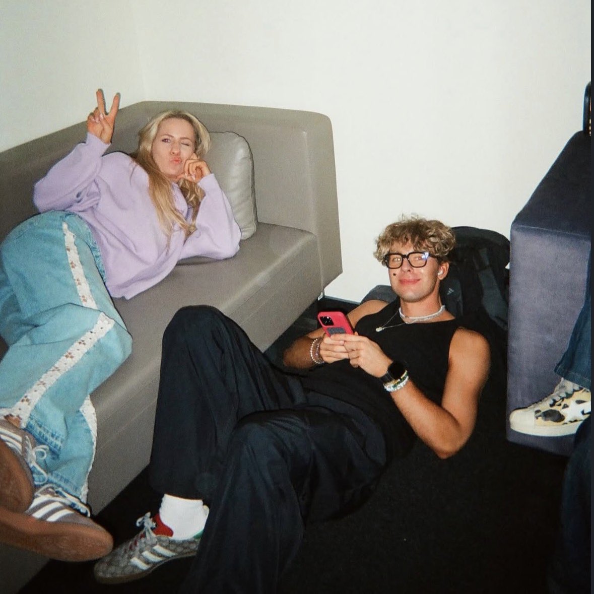 nattsdrafts's tweet image. #tanieczgwiazdami
"did we make it?"               "yeah, we made it" 🥹