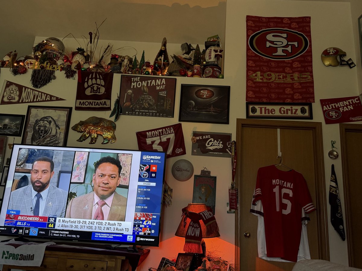 BcunnnghamB's tweet photo. Enjoying all the update on #GDLIVE Cheering for the 9ers! Kalispell Montana https://t.co/UUI6FrxPY7