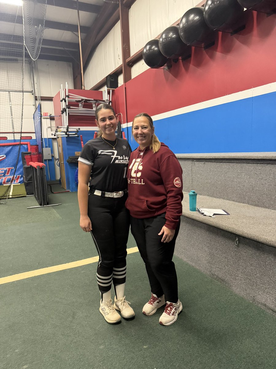 AlexaOkolowitcz's tweet photo. Had an awesome time yesterday @planetfastpitch Uxbridge, MA! ⚡️🥎
It was a great learning experience and an amazing opportunity to spend the day working with college softball coaches. Grateful for the knowledge, feedback, and energy they brought. Feeling inspired and excited to keep growing! 💪✨

#Softball #2029Recruit
@UConnSoftball @YaleSoftball @BC_Softball @Stonehillsball @TuftsSoftball  @planetfastpitch @CoachKrysiak  @ggotgame45 @FPNE16UPeyton @TeriMorg @CoachMorgan401