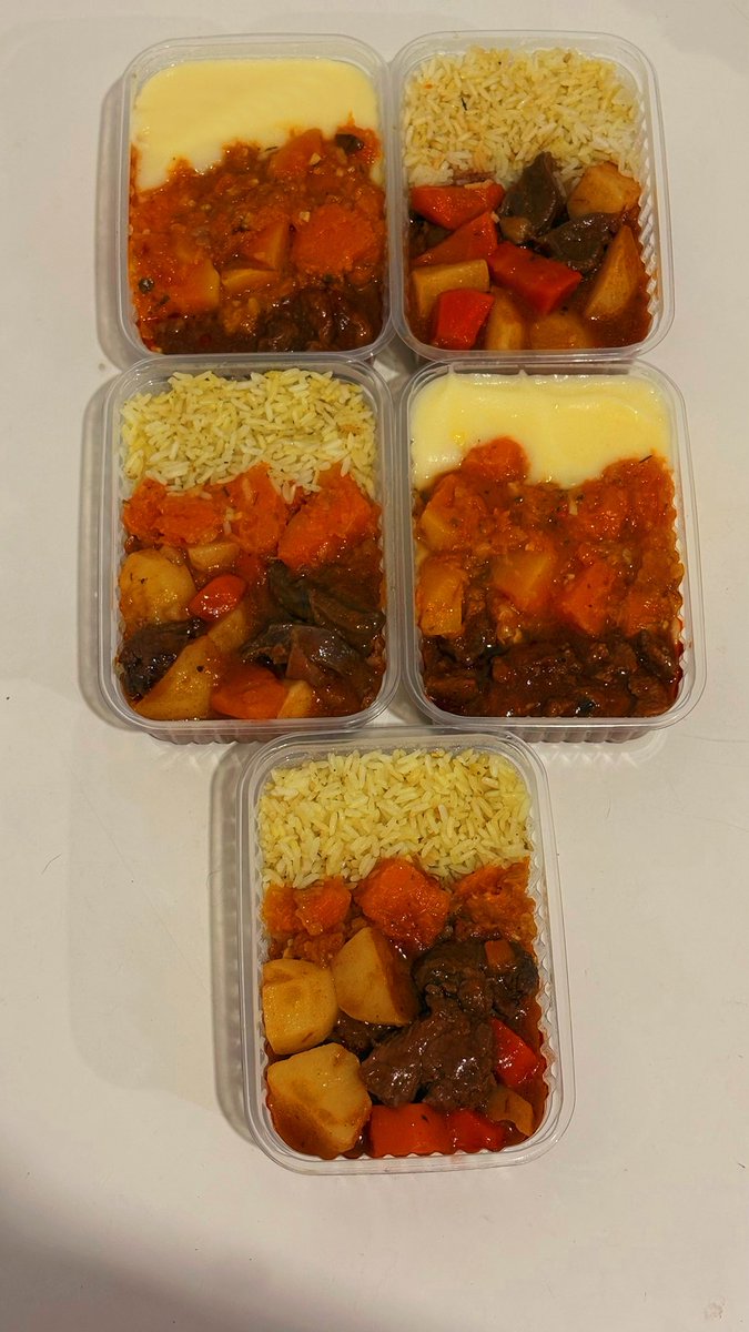 demnxrj's tweet image. mais uma semana com marmitinhas garantidas (e eu sigo divando por aqui)