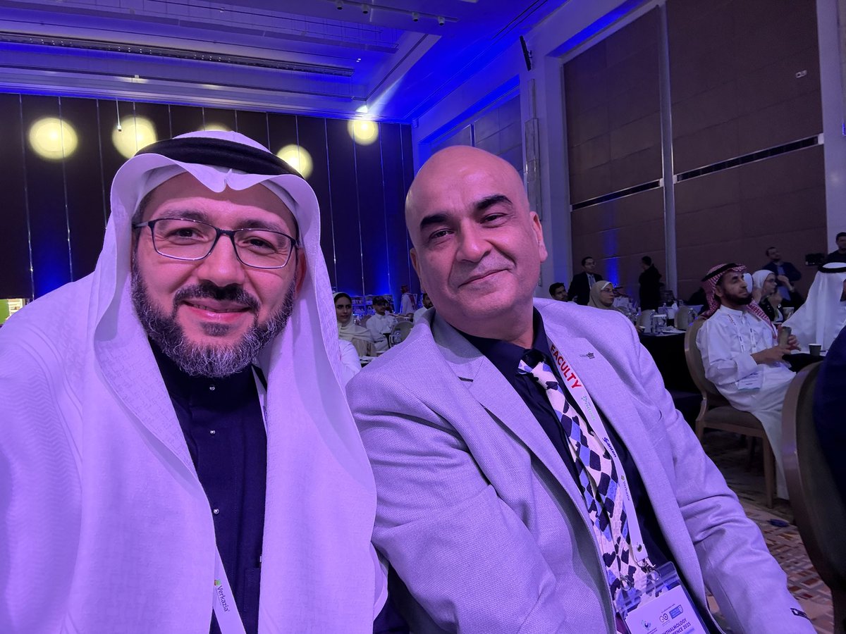 MaanAlBarry's tweet photo. مع صديقي المتحدث الدولي وجراح العيون البارز من دلهي، الدكتور كمال كابور الذي شارك معنا في الجلسات العلمية بمؤتمر طب العيون السعودي 2025 https://t.co/QSRpQagV2H