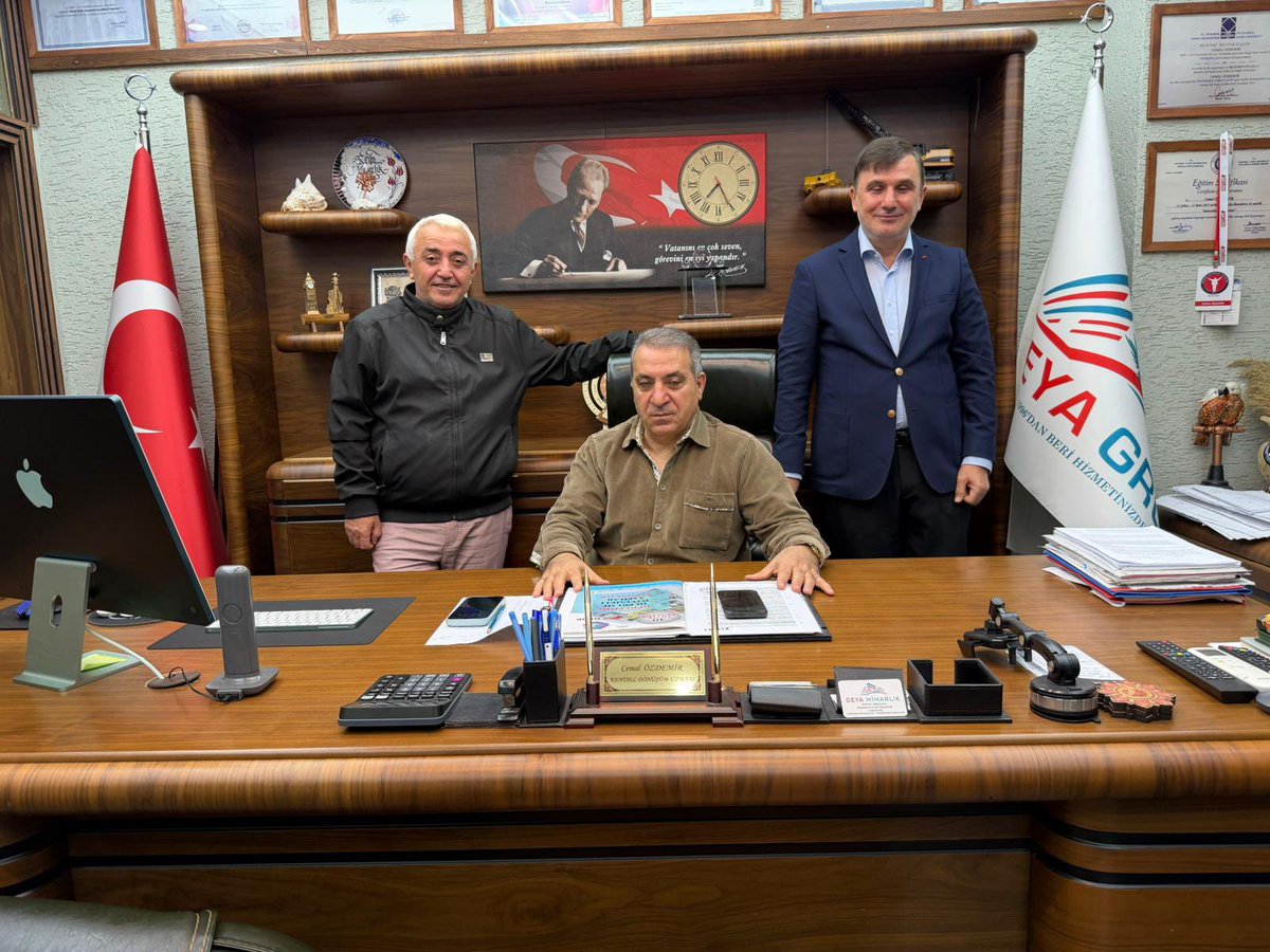 Kentsel Dönüşüm de Müteahhitler oldukça dertli 

Avcılar da kentsel dönüşüm için yüzlerce bina varken Kentsel Dönüşüm uzmanı Cemal Özdemir’den önemli uyarılar geldi. Özellikle Tapu Müdürlüğünde matbu evraklar yüzünden müteahhitlerin inşaatlara zamanında başlayamadığını ifade etti