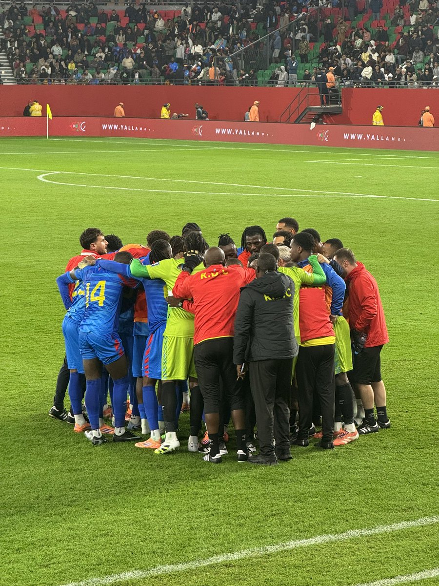 Bravo à nos vaillants Léopards! L'injustice de l'arbitre n'a pas suffit. Il reste à battre la Bolivie! GO GO GO!!! 
Homme du match: Timothée FAYULU! 
Bravos les gars !