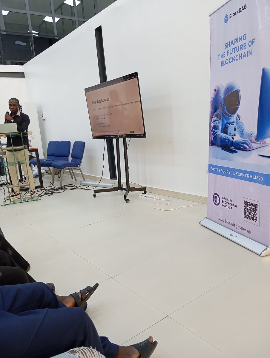 stephen__web3's tweet image. In the past few days, I attended two powerful Web3 events, Confluence by @BlockchainLAUT1 and the BlockDAG community meetup.

Learning, connecting, and positioning myself for bigger opportunities in the space. 
It has really been a great one lately.

The journey continues.