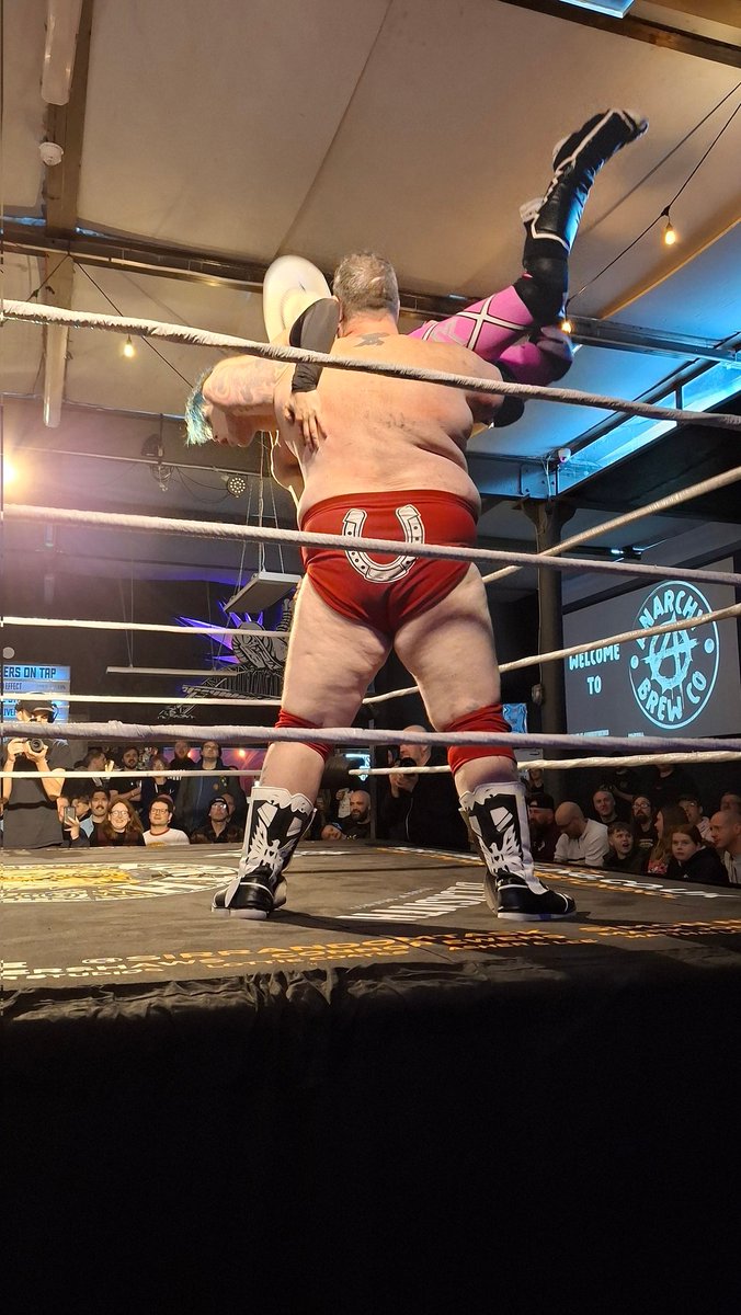 Simon Nyne tweet media