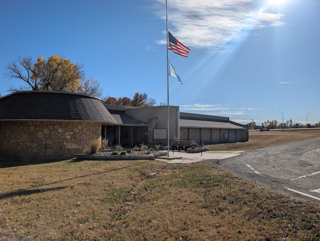 josefius's tweet image. Drove to Perry Oklahoma to activate US-8641 Cherokee Strip Historic Site. Using the Elecraft KX2 paired with the Elecraft AX3. I made 15 QSOs one right after the other, super short and fun. #AmatuerRadio #CW #MorseCode #QRP #5watts