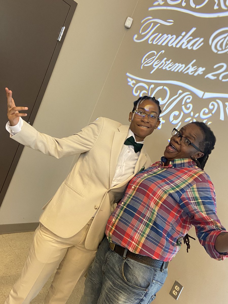 Mizley_2x's tweet image. Ima be a dyke until I die because I had representation since a jit. One of my main OGs fr. 🥺