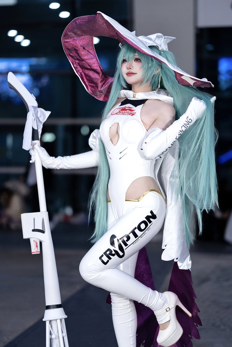 Ranpy0's tweet image. 25.11.16 G-STAR
레이싱미쿠 (2024 Ver.)
@riri_thisway 
🔮🏁
🥰🥰🥰

#Cosplayer #初音ミク