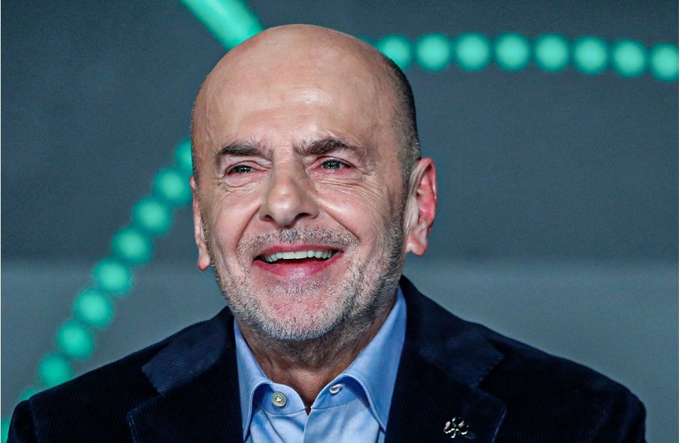 giannisgr_'s tweet photo. Μάταιη η ελπιδα πως ο Αλαφούζος θα κανει για πρωτη φορα το σωστό και θα παραδεχτει τα λαθη του και θα πει πως πουλάει
Η ευθυνοφοβία και η ψευδαίσθαίσθηση πως ολα τα εκανε σωστά ειναι τρομακτική.
Το μίσος που έβγαλε στην μόνη υγιή ομάδα της 13ετιας και στον Ιβάν τα λέει όλα #paofc https://t.co/D5IyIjyJSK