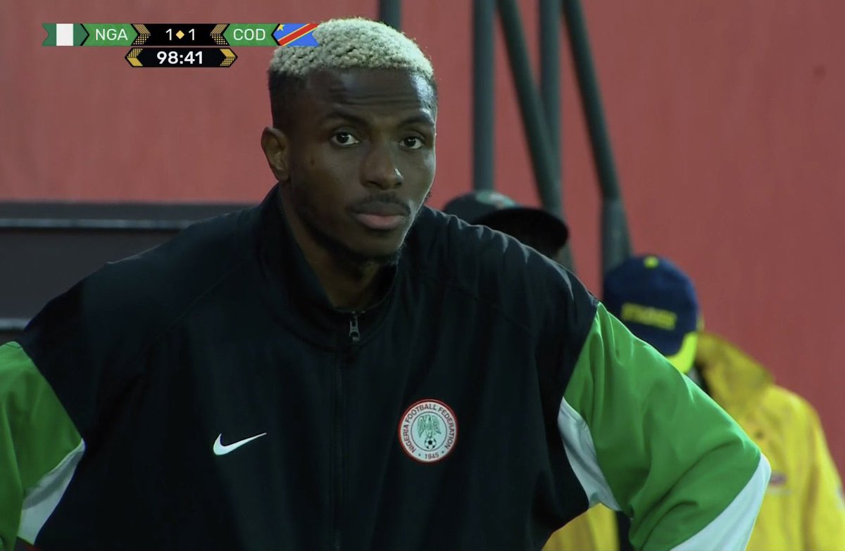 UhiliWilliams's tweet photo. So this our legend would be 30 and still not play a World Cup match 😞☹️😞☹️
#super eagles 
#victor osimhen 
#Failed government https://t.co/Q8CPGoLKj2