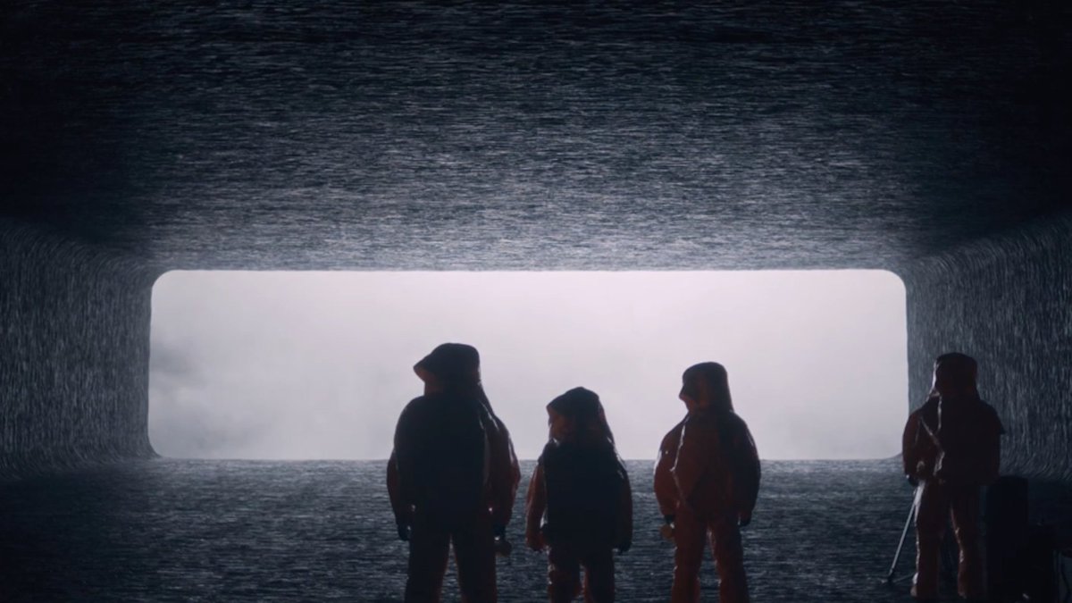 If you could see your whole life from start to finish... would you change things?

Despite knowing the journey and where it leads, I embrace it and welcome every moment
-Arrival