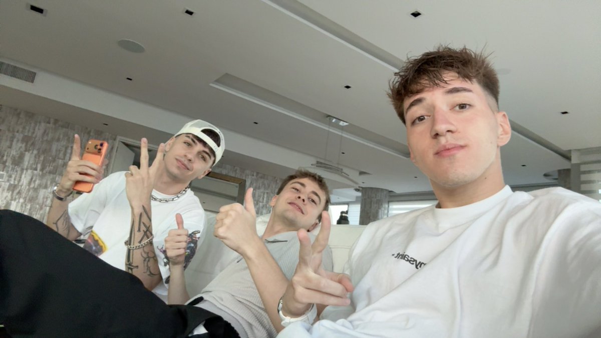 NotBaul_'s tweet image. 