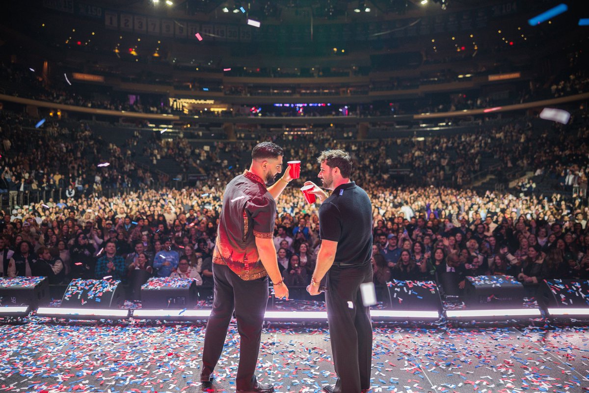 JoeSantagato's tweet image. Madison Square Garden.