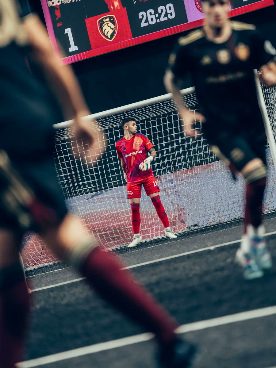 El partidazo que has hecho <a href="/NofuentesVictor/">victor nofuentes</a> , no juegas mucho en porcinos y no estás adaptado al formato pero te la has sacado al final y nos has dado la victoria, enorme joder 🐷🩷