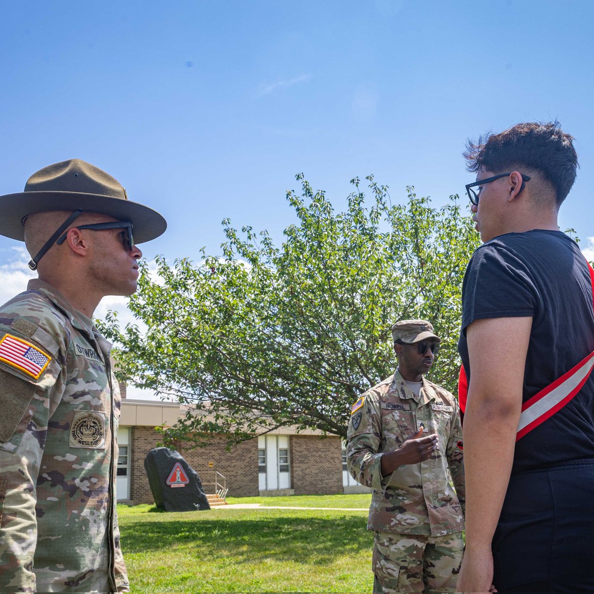 mistressM547's tweet image. The Army's Future Soldier Preparatory Course was another initiative cited in helping surpass the recruiting goals. To date, nearly 7,000 Army National Guard recruits have successfully entered basic training through the future Soldier course.