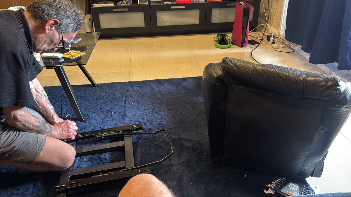 Guy Barbara tweet media