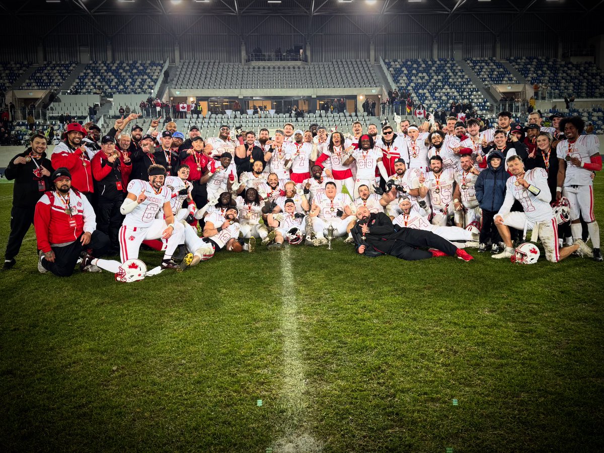 GridironNations's tweet photo. Your world Nations Champion, Canada with a 25-10 win over Germany. 

🇨🇦 Canada 2-0 🥇
🇮🇹 Italy 1-1 🥈
🇩🇪 Germany 0-2 🥉

Tell your #GreyCup friends it happened today. #GNC https://t.co/KlJvR5vISC