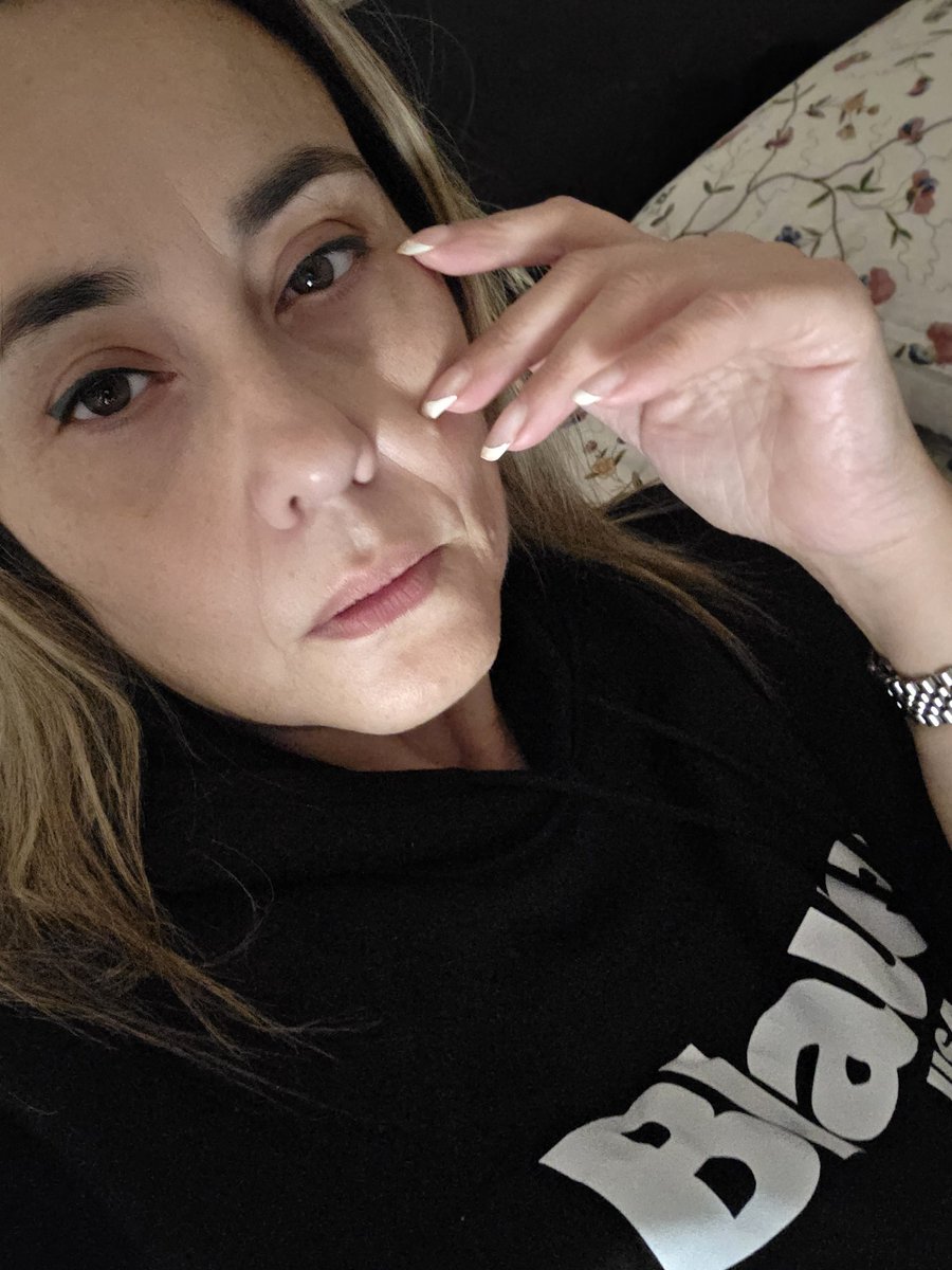 Morfeo ...facciamo un patto.
Vienimi a far compagnia ed io riposero' con te. 🫠
