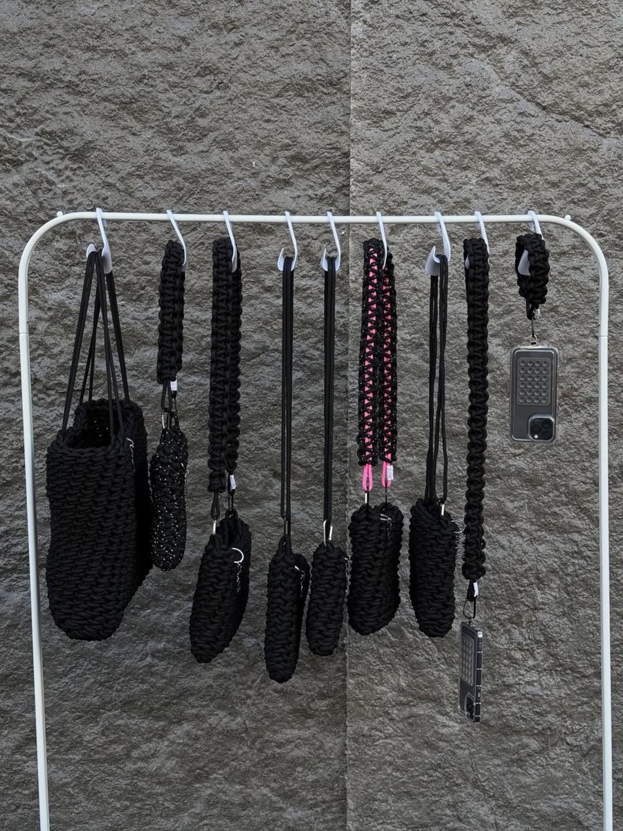 _iblevrai's tweet image. Grosse force à Diamy Bags, le taff est carré et fait main.

Si vous aimez les accessoires fait main : 
👉 diamybags.com