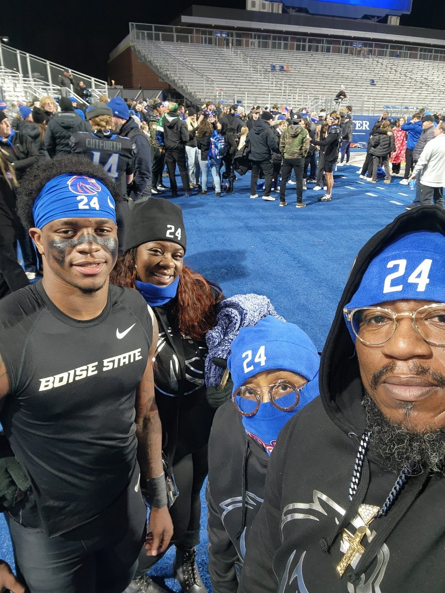 The man I wake up and do it for,I love u pops.#BACKBURNNA #LLBIGCHILLZ