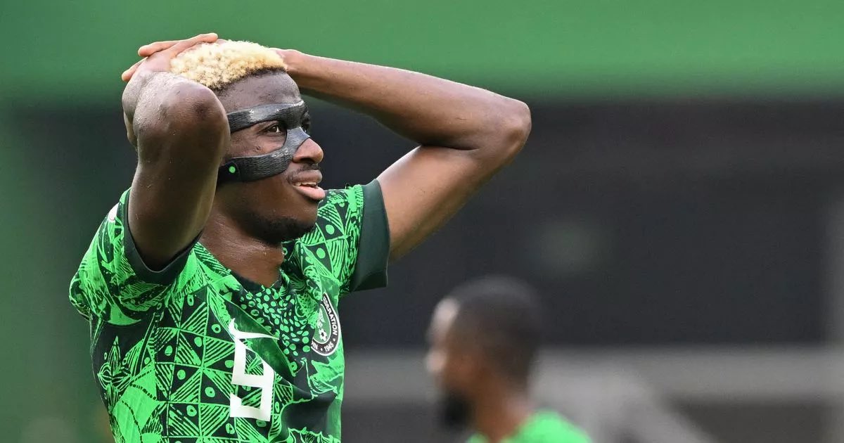 DavidChidieber's tweet photo. I feel so sad for Osimhen right now. 
Dude deserved to be at the world cup but Nigeria has happened to him again — missing two world cups in a row. He was born in the wrong generation of super eagles abi super chickens 😫😩🤦

#NGADRC #FIFAWorldCup #FIFAWCQ2026 #SuperEagles https://t.co/pGc0wHAKE9