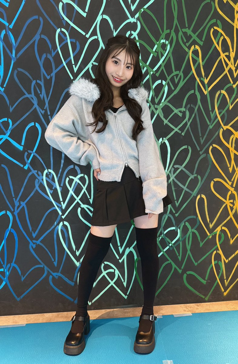 おはよう〜！
学校にしごとにがんばろう🐣
ちなみにまのは今日中間テストなんだよ🙃
最善をつくします🙃応援シテテネ🙃
#jc #中2 #アイドル #私服