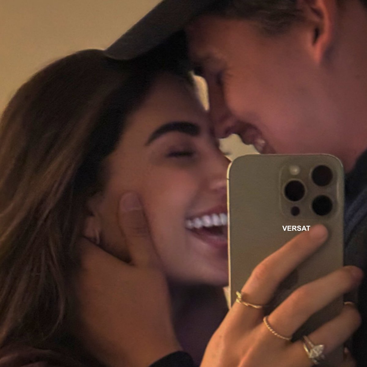 versatgifs's tweet image. 