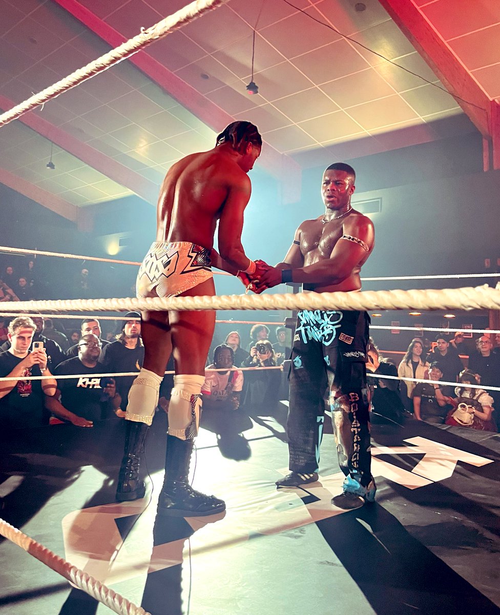 Sans surprise <a href="/khao_wrestling/">KHAO</a> Anarchie était un très bon show, si je devais comparer ce show a leur dernier show dans cette même salle de Wissous : gros step up de production, un meilleur rendu audio sur les entrées, une diffusion twitch qui avait l’air de parfaitement
