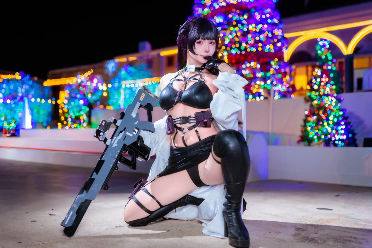 体型とか胸元の鳥肌感とかもリアル味伝えたくて無加工なので拡大してみてほし♡

〈cosplay〉

勝利の女神NIKKE/ミハラ

📷 てんげすさん　<a href="/cjx000000/">てんげす📸</a> 

#NIKKEcosplay
#NIKKE 
#勝利の女神NIKKE
#ラグコスTW 
#ラグコス2025