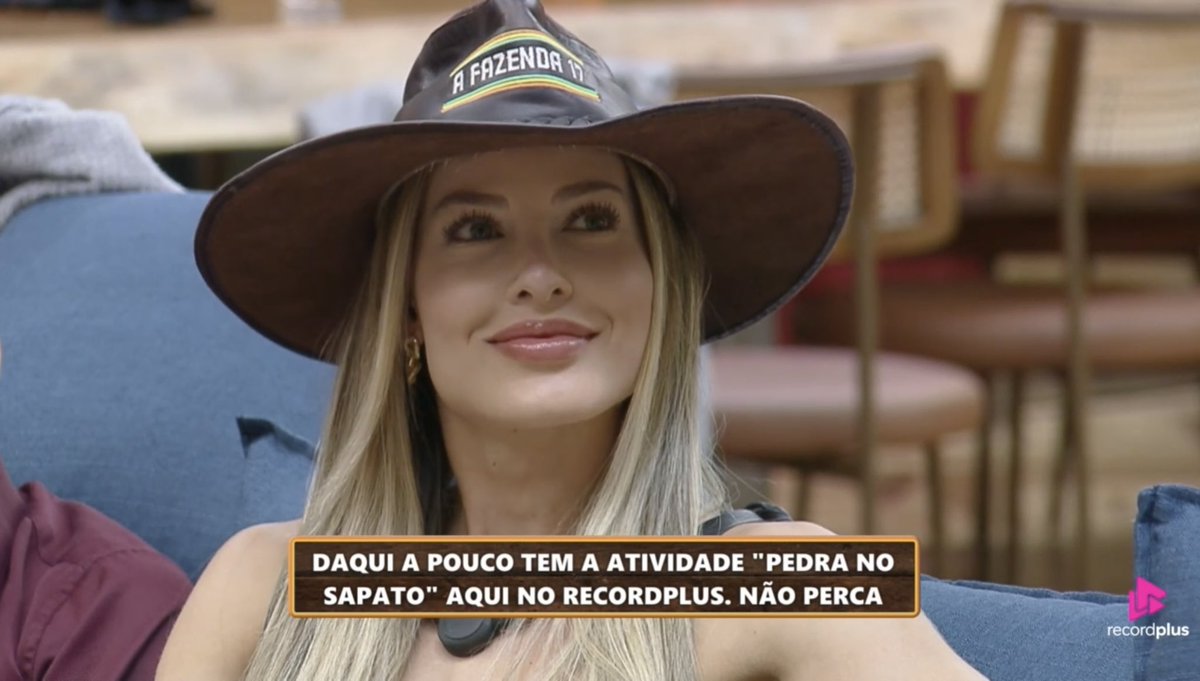 raituita_'s tweet image. o face card impecável ❤️ #TeamSaory #AFazenda