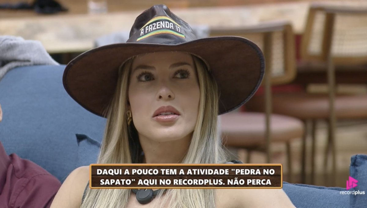 raituita_'s tweet image. o face card impecável ❤️ #TeamSaory #AFazenda
