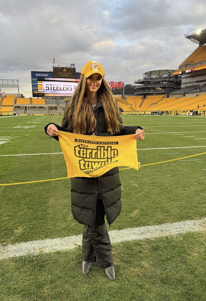 TheMadelineEliz's tweet image. Winning 🇺🇸 #HereWeGo