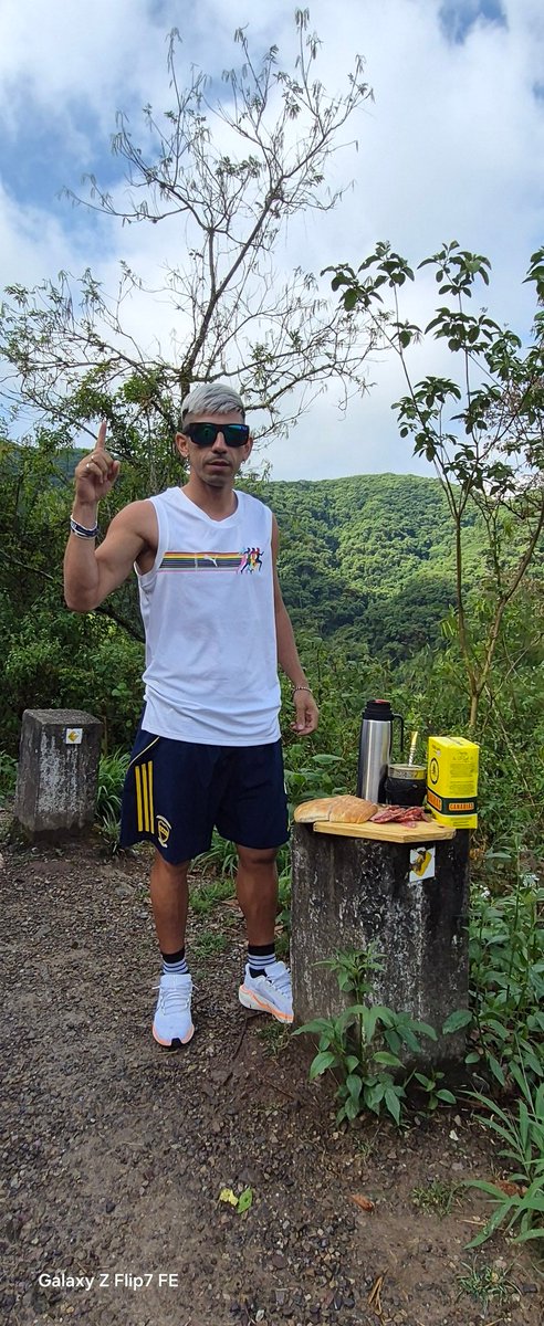 Emi Blanco tweet media