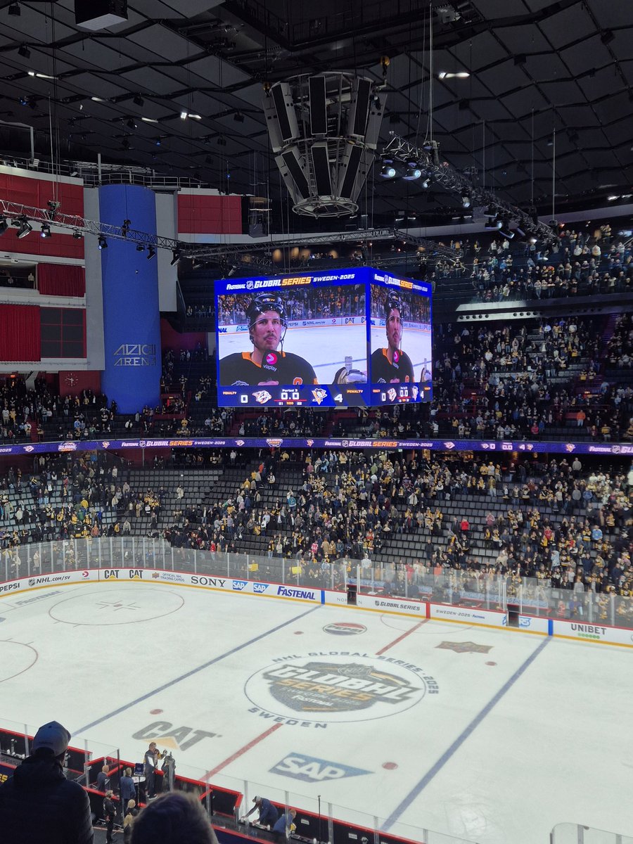 JGookDesign's tweet image. Game two of the Global Series in Sweden did not disappoint. We got to have a picture with Hörnqvist, see the 🐐 score a goal live, and watch the Penguins beat the Predators 4-0!