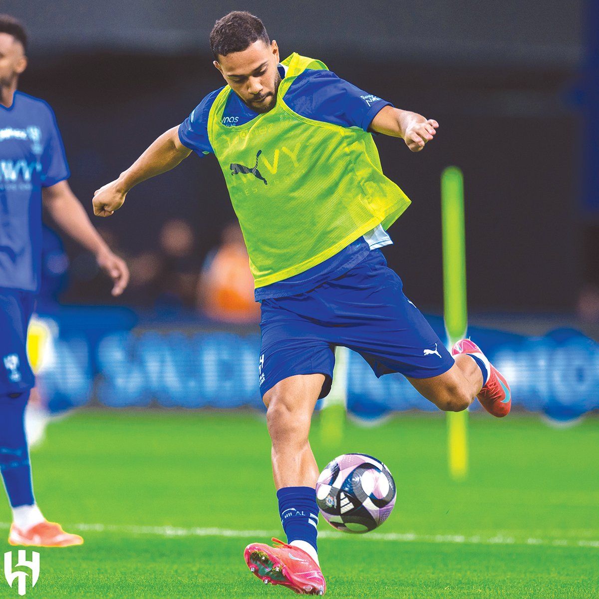 بسبب أزمته مع الهلال.. بنفيكا يخشى التعاقد مع لودي

alriyadh.com/2161197

#جريدة_الرياض
<a href="/mo7amed4287/">محمد حمدي</a>