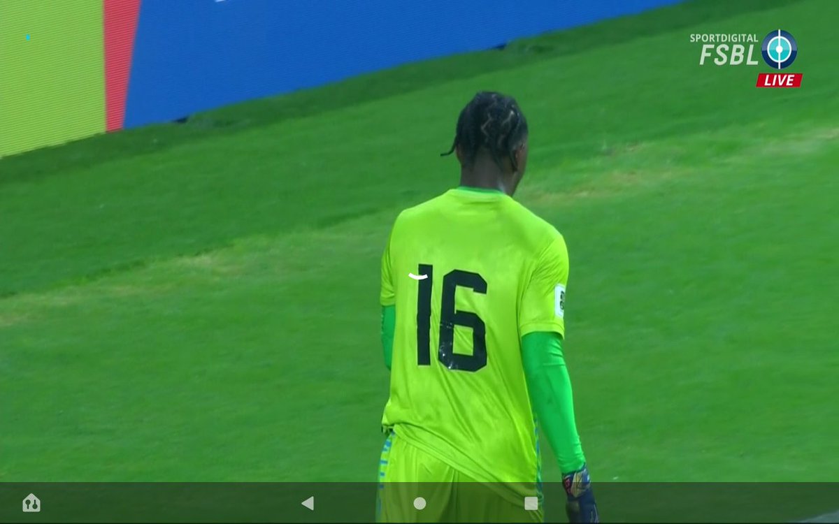 Go where? Oga sit somewhere jere.