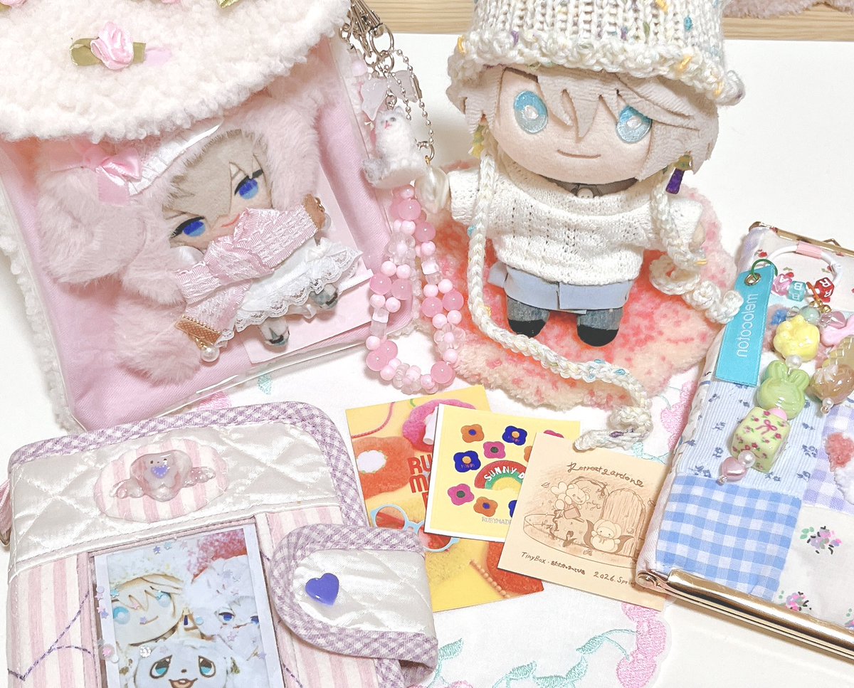 25_zzzzz's tweet image. どっちかしか出ない作家さんとかもいるから2日目もいってたよ✂️