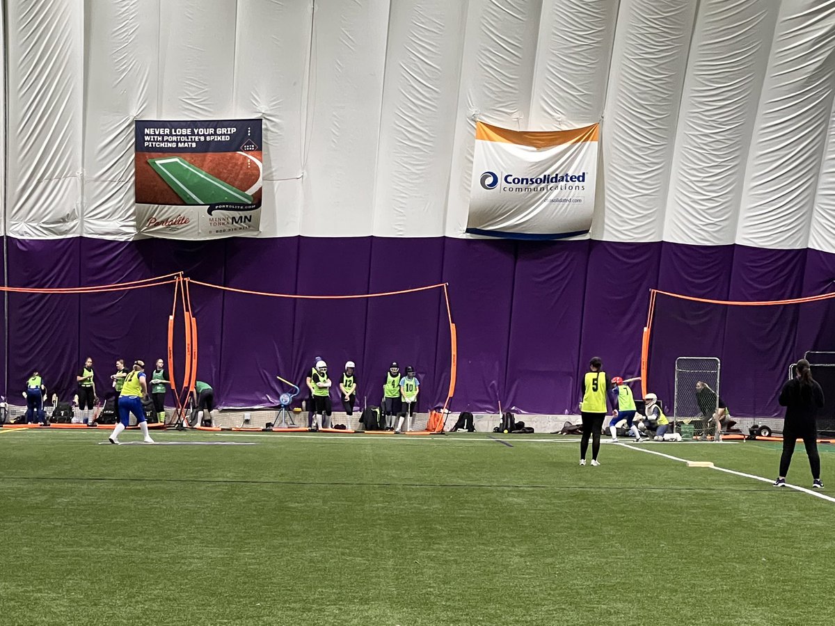 AllieHarrigan's tweet image. Thank you @MinnStSoftball for hosting such an  amazing camp today! I really enjoyed the pitching and hitting drills, campus tour, and scrimmage! Thank you Coach @KristleWolcott, @coleymarieries, and @SullivanKylie15.   Go Mavericks!💜💛🥎

 @sami_miller34