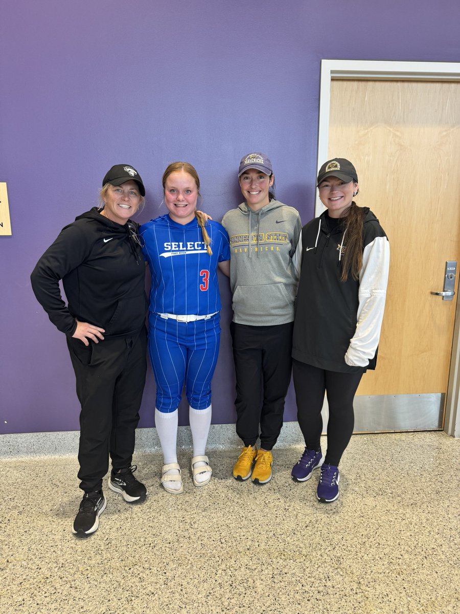 AllieHarrigan's tweet image. Thank you @MinnStSoftball for hosting such an  amazing camp today! I really enjoyed the pitching and hitting drills, campus tour, and scrimmage! Thank you Coach @KristleWolcott, @coleymarieries, and @SullivanKylie15.   Go Mavericks!💜💛🥎

 @sami_miller34