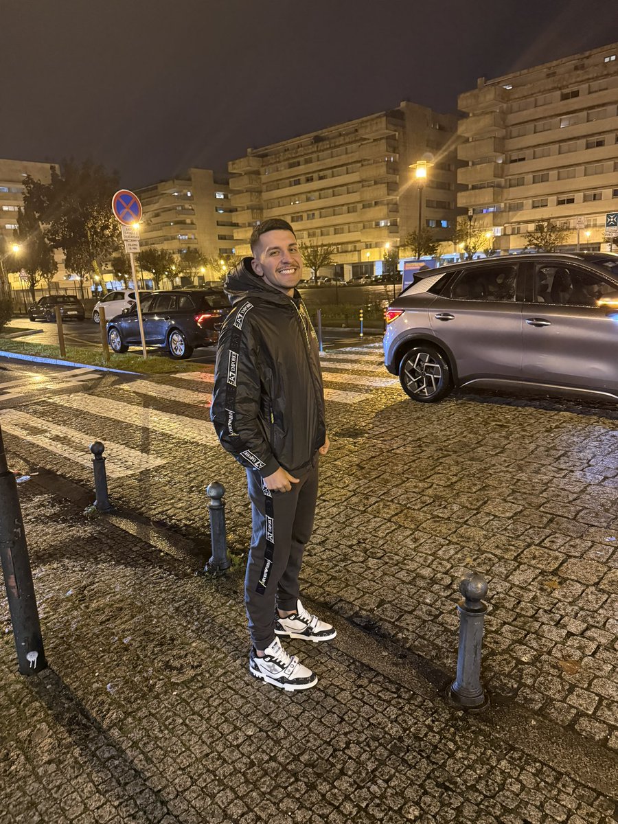 Emílio Papa tweet media