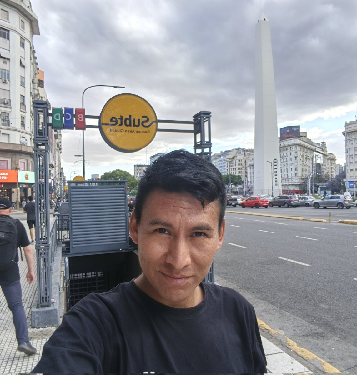 criptopepe1's tweet image. Estoy en @EFDevcon 🇦🇷, si quieres aterrizar con tu proyecto, wallet, chain en🇧🇴. Escríbeme para que seas parte del evento cripto más grande de Bolivia. Debido a que hay cepo, corralito y devaluación hay gran oportunidad de hacer negocios cripto y dar soluciones! Es como🇦🇷en 2019