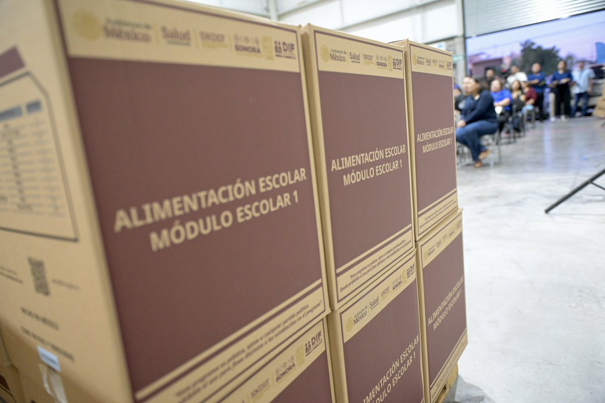 Después de 28 años de espera, cumplimos una deuda histórica con los comités escolares del norte de Hermosillo.

Acompañado de mi esposa <a href="/pattyruibal/">Patricia Ruibal</a> y el equipo de <a href="/DIFdeHermosillo/">DIF Hermosillo</a>, inauguramos este nuevo almacén que fortalecerá la alimentación de miles de niñas y niños todos los