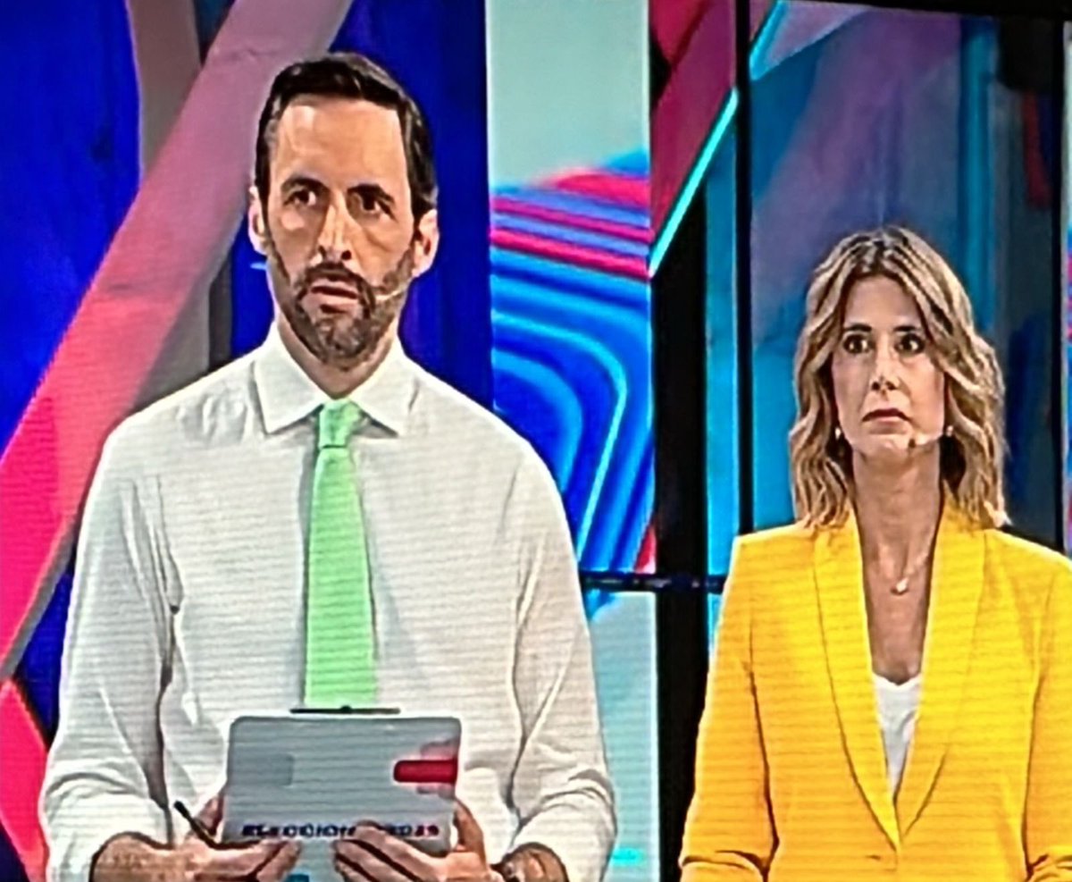 Wuajajajajajajajajajajajajajajajaajjajajajajajajajajajajajajajajajajajajaajajajjajaajajjajaajjajaja

Las caritas conchetumareeeeeeeee!!!