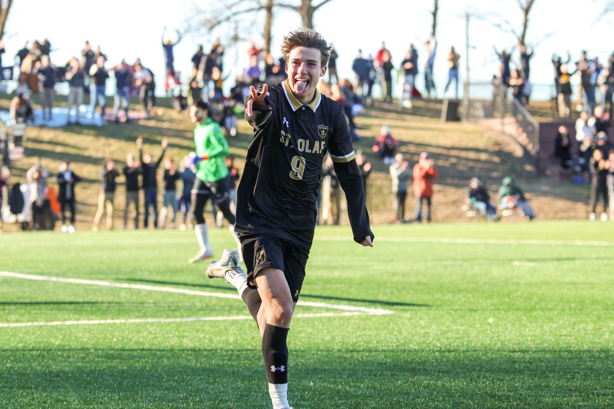 St. Olaf Athletics tweet media