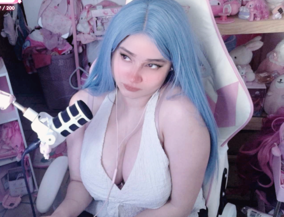 bunnita__'s tweet photo. STREAM ON JUGANDO EL #SOLOBOOM
https://t.co/pbn0qzqmey https://t.co/b4oNuv1teR
