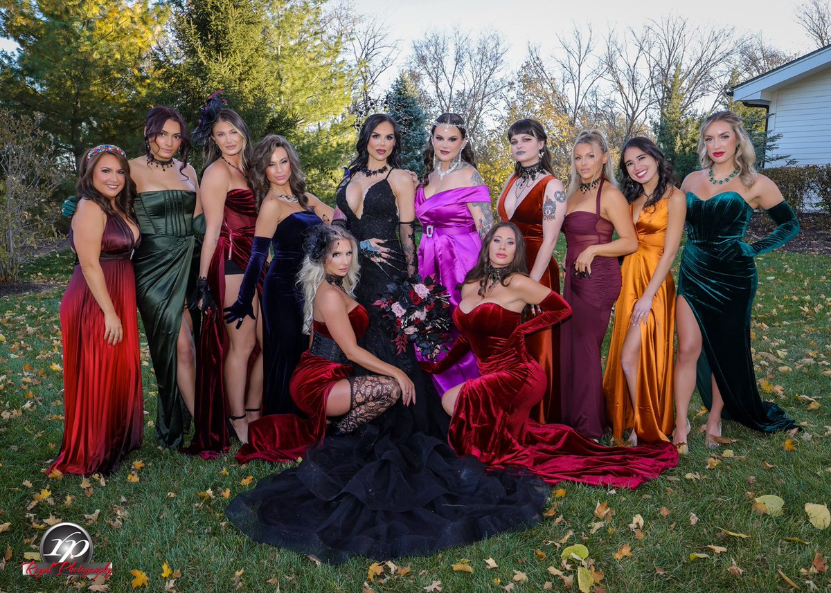 Love with an edge of 🔥. This was Day 1 of a two day wedding. A wedding draped in shadows, crowned in confidence, and built on a fire that never dims. Black dress. Bold hearts. Unapologetically them. #weddings